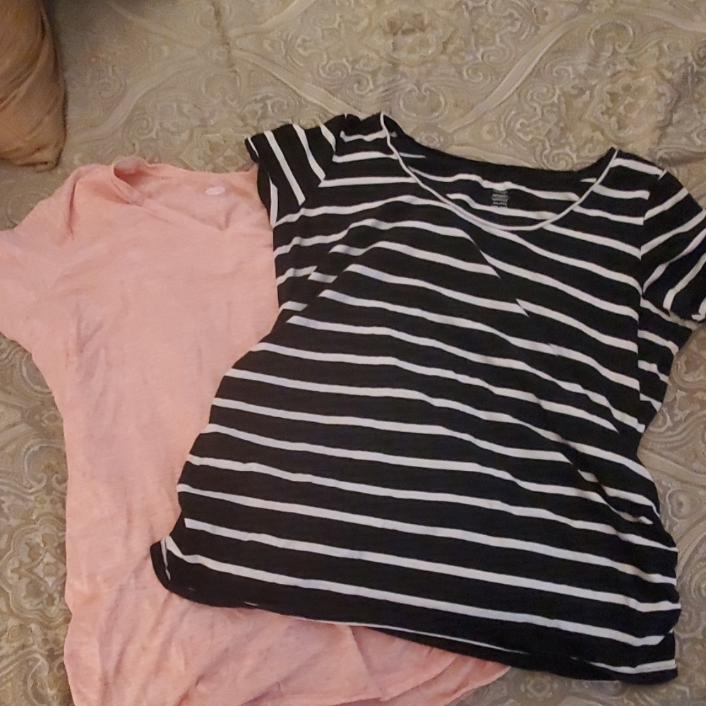 2 old navy maternity tshirts